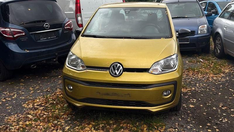 Gelb Gebraucht 2017 VW up! CLUB Kleinwagen | 4.499 € (Guter Preis) - Bild 1/4