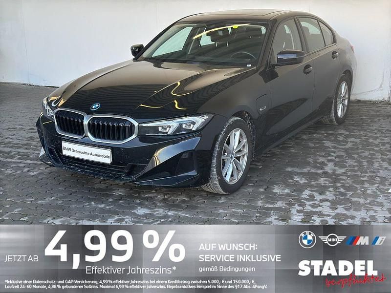 Schwarz uni Gebraucht 2022 BMW 320e Limousine | 29.749 € (Fairer Preis) - Bild 1/4