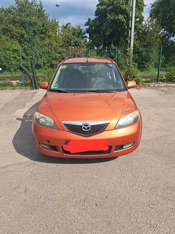 Orange Gebraucht 2004 Mazda 2 Kleinwagen | 1.400 € (Fairer Preis) - Bild 1/4