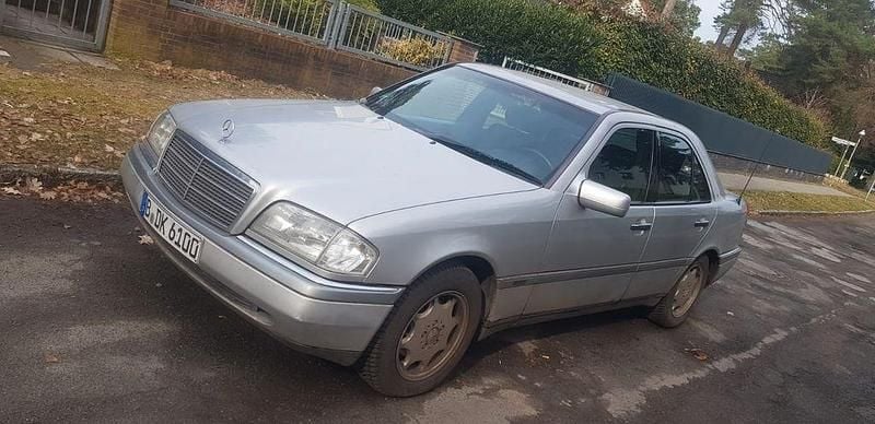 Gebraucht Mercedes C220 Elegance 150 PS (110 kW) 1996 Limousine