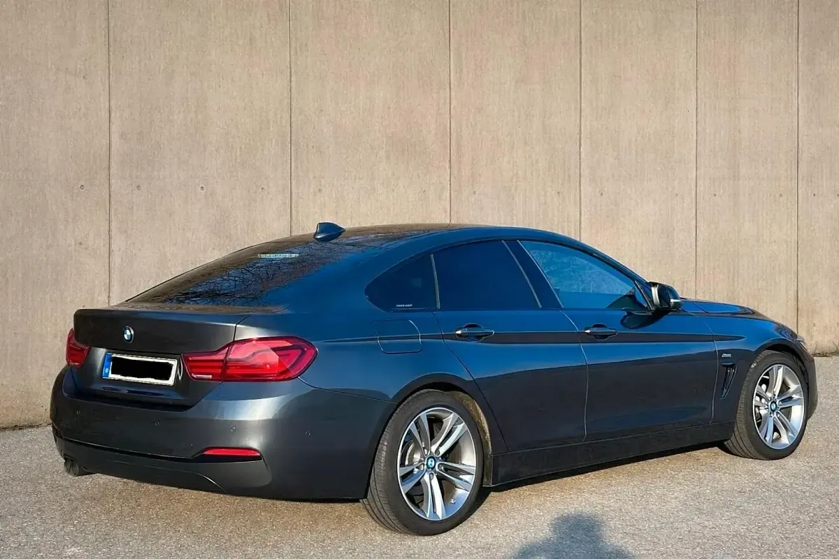 Gebraucht BMW 420 Sport Line 190 PS (139 kW) 2018 Grau Coupé