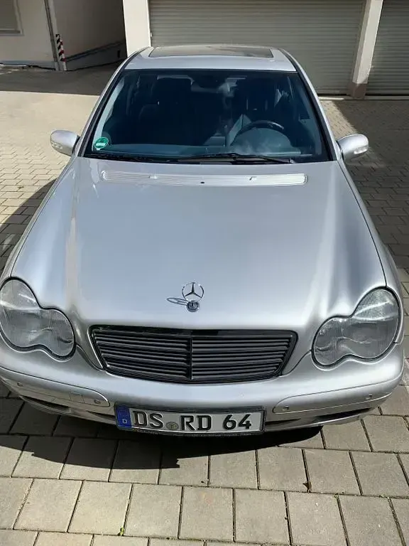 Gebraucht Mercedes C320 Classic 296 PS (217 kW) 2002 Silber Limousine