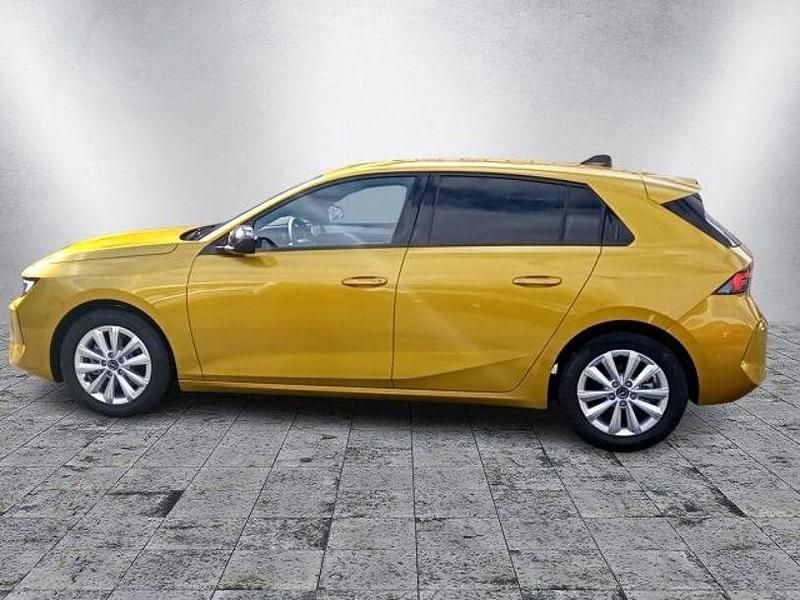 Gebraucht Opel Astra Edition 110 PS (80 kW) 2025 Gelb Limousine
