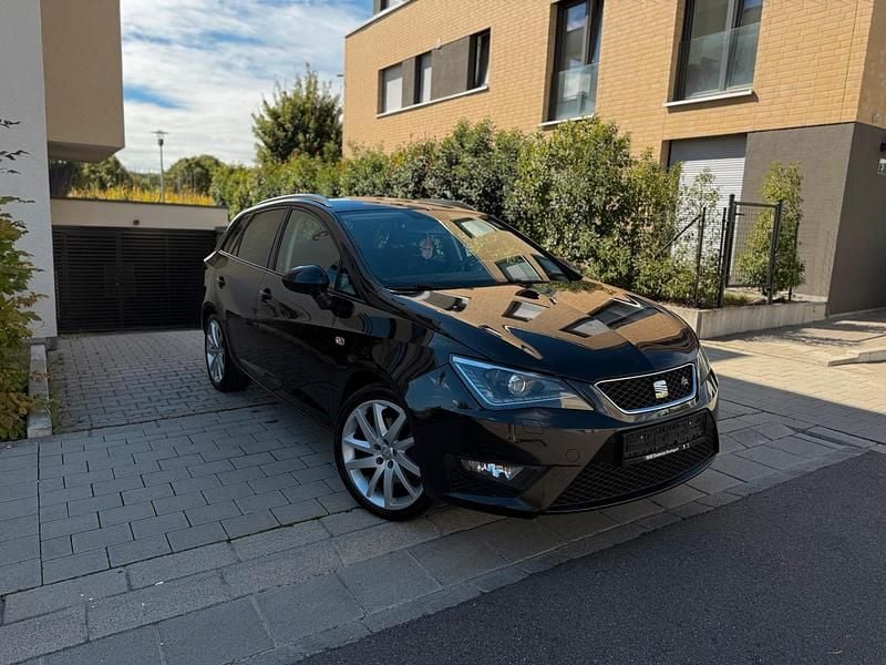 Schwarz Gebraucht 2012 Seat Ibiza ST FR Kombi | 5.650 € (Fairer Preis) - Bild 1/4