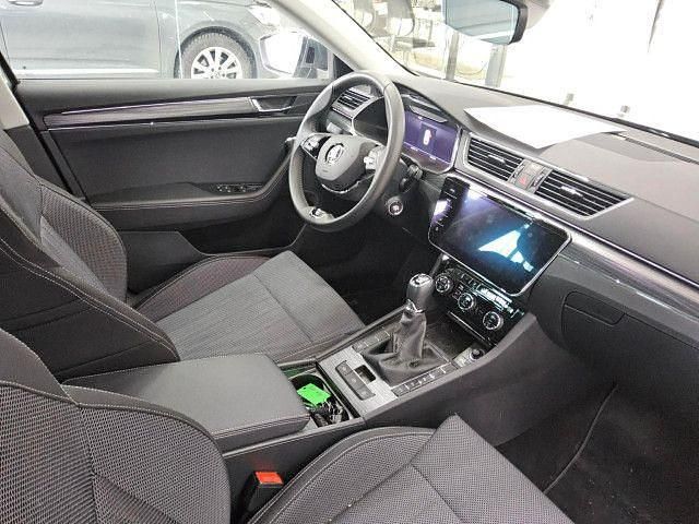 Gebraucht Skoda Superb Style 150 PS (110 kW) 2023 Graphitegrau metallic Kombi