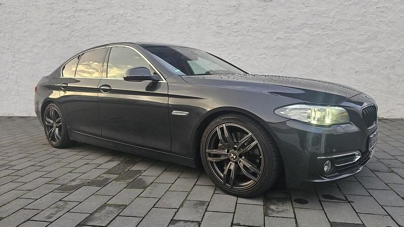 Grau Gebraucht 2015 BMW 525 Luxury Line Limousine | 15.500 € (Teuer) - Bild 1/4