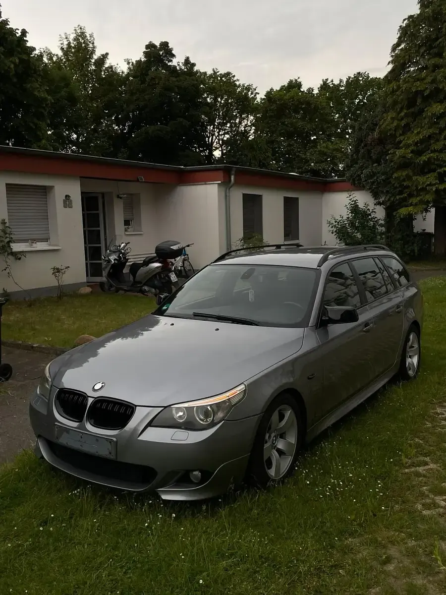 Gebraucht BMW 525 177 PS (130 kW) 2005 Silber Kombi