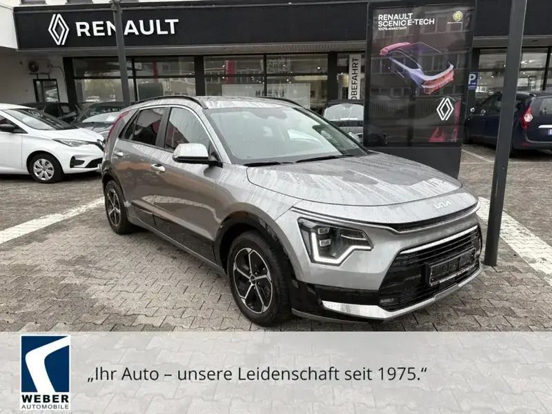 Grau Gebraucht 2024 Kia Niro Spirit SUV | 33.970 € (Fairer Preis) - Bild 1/4