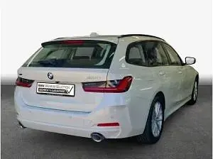 Gebraucht BMW 330 245 PS (180 kW) 2025 Weiß (mineralweiß metallic) Kombi