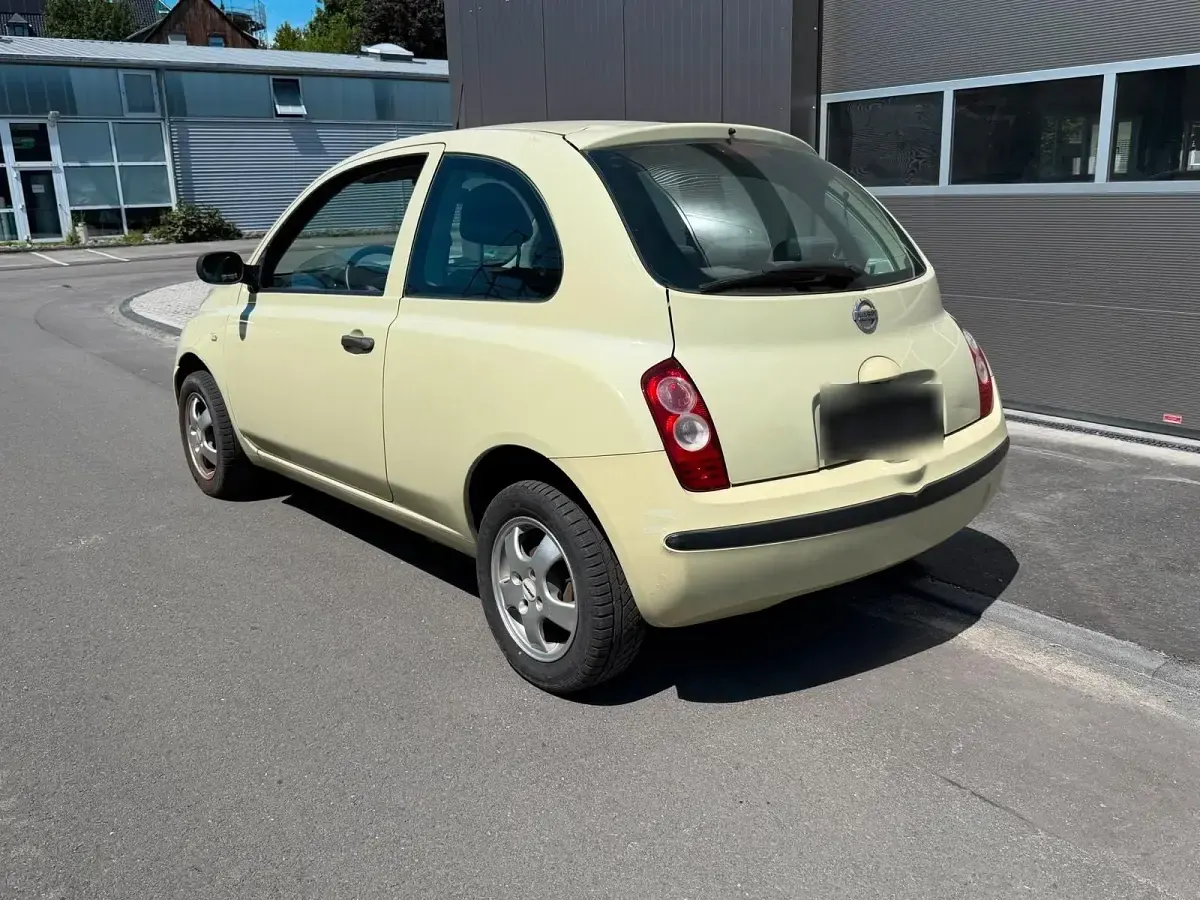 Gebraucht Nissan Micra 65 PS (47 kW) 2006 Gelb Kleinwagen