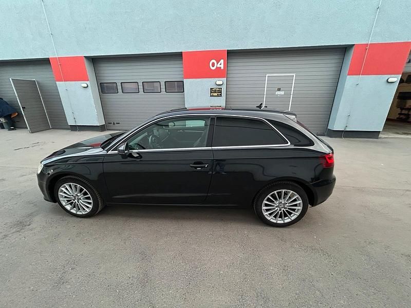 Gebraucht Audi A3 Premium 180 PS (132 kW) 2012 Schwarz Kleinwagen