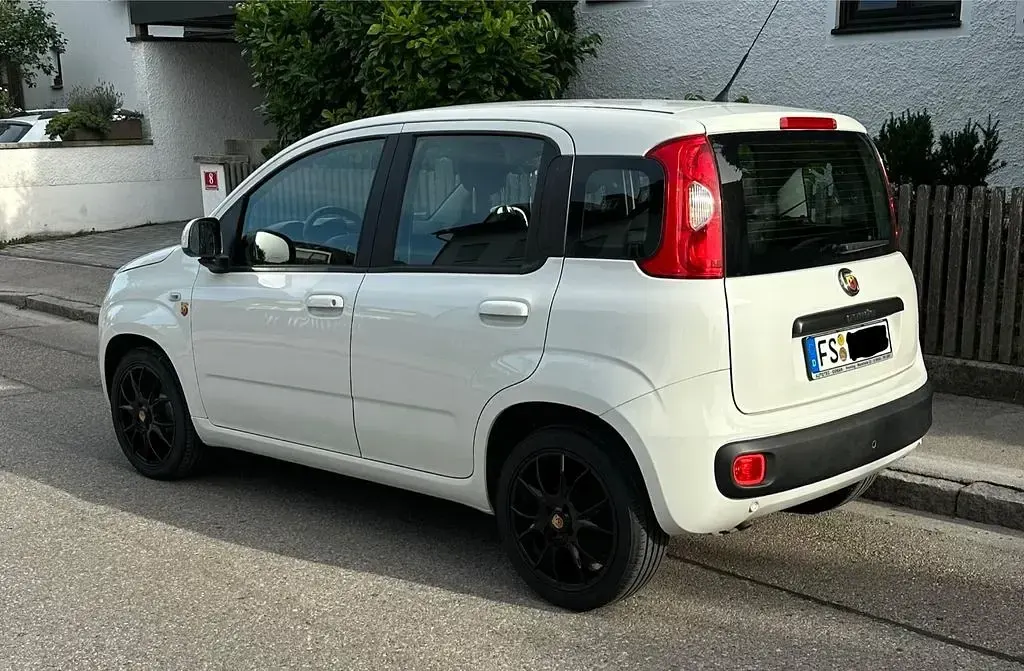 Gebraucht Fiat Panda Lounge 69 PS (50 kW) 2018 Weiß Kleinwagen