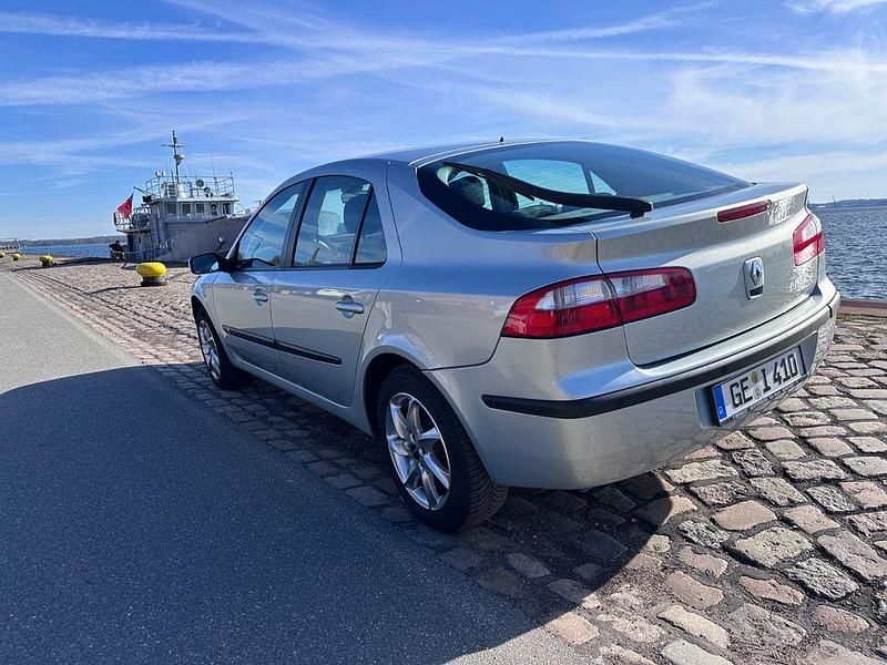 Gebraucht Renault Laguna II 120 PS (88 kW) 2004 Grau Limousine
