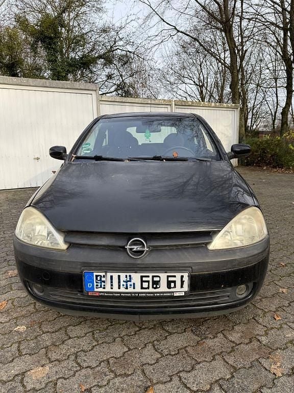 Schwarz Gebraucht 2002 Opel Corsa Elegance Limousine | 900 € (Superpreis) - Bild 1/4