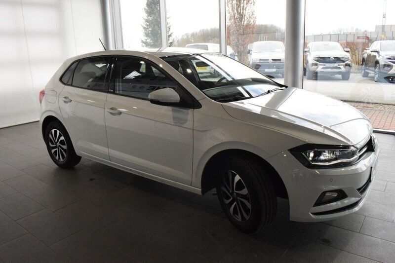 Gebraucht VW Polo Active 95 PS (69 kW) 2021 Weiß Kleinwagen