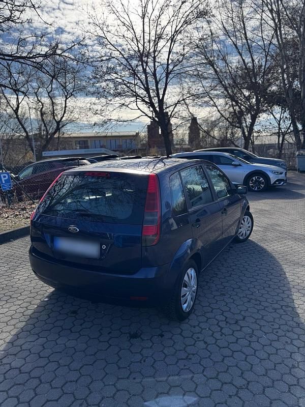 Gebraucht Ford Fiesta 69 PS (50 kW) 2002 Blau Kleinwagen