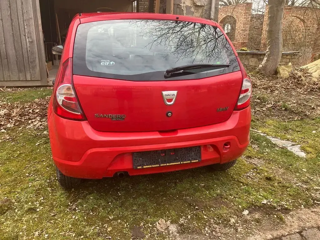 Gebraucht Dacia Sandero Ambiance 75 PS (55 kW) 2009 Rot Limousine