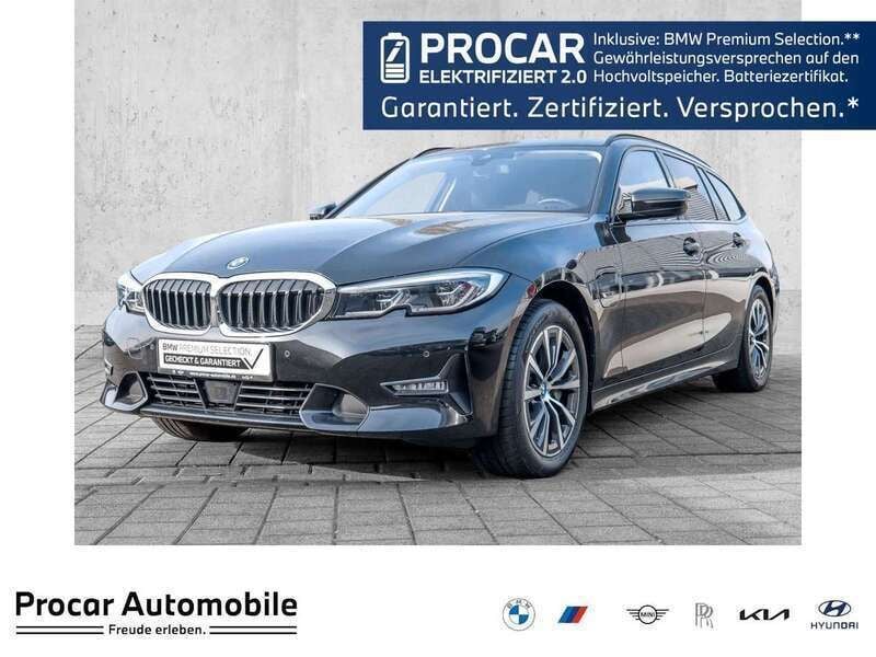 Schwarz Gebraucht 2021 BMW 330e Sport Line Kombi | 27.995 € (Fairer Preis) - Bild 1/3