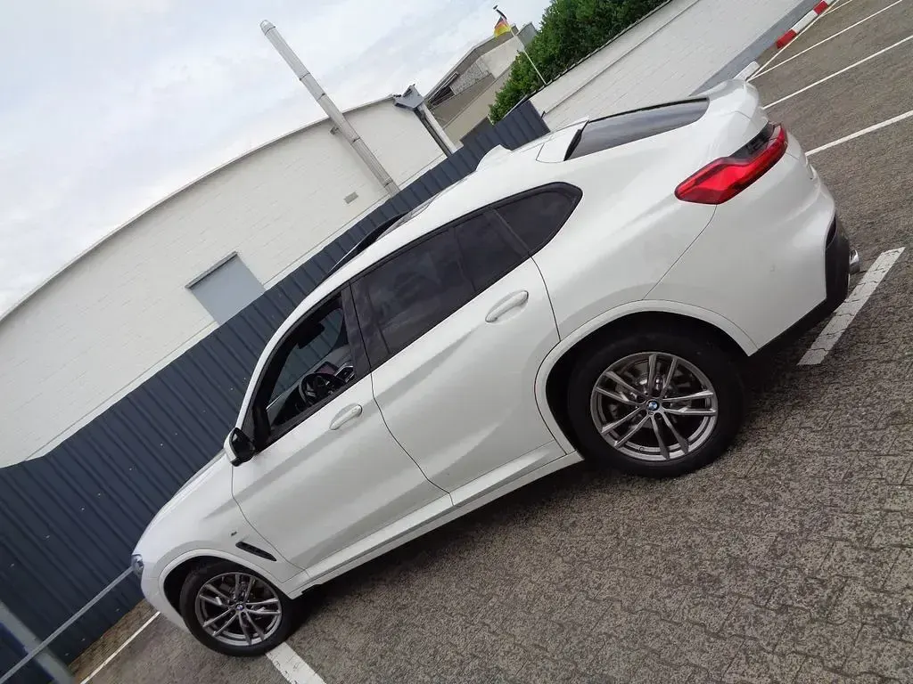 Gebraucht BMW X4 M Sport 190 PS (139 kW) 2021 Weiß SUV