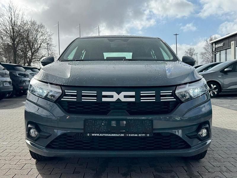Gebraucht Dacia Sandero Expression 91 PS (66 kW) 2025 Grau Limousine