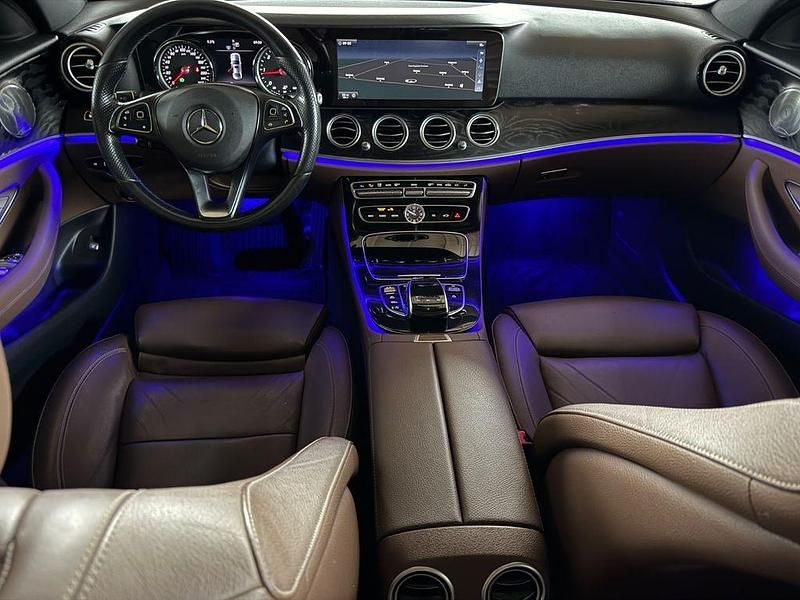 Gebraucht Mercedes E350 258 PS (189 kW) 2016 Grau Limousine