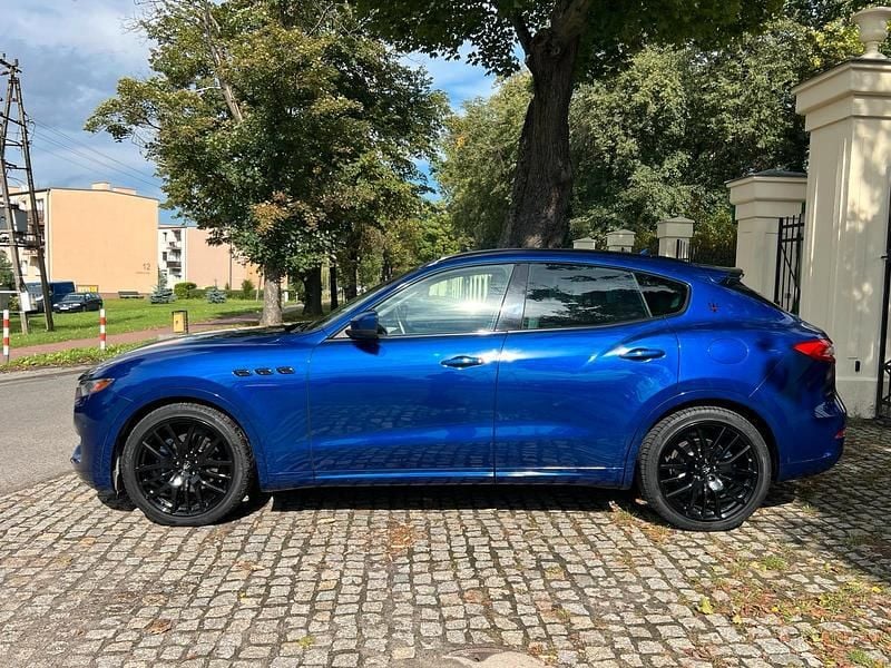 Gebraucht Maserati Levante 350 PS (257 kW) 2017 Blau SUV