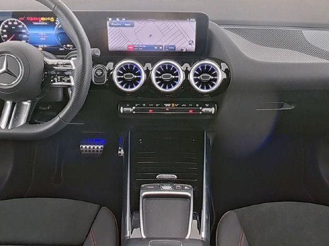 Gebraucht Mercedes B250e AMG line 218 PS (160 kW) 2024 Van / Kleinbus