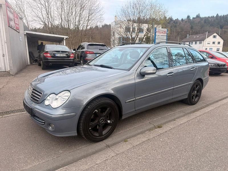Gebraucht Mercedes C200 163 PS (119 kW) 2011 Grau Kombi