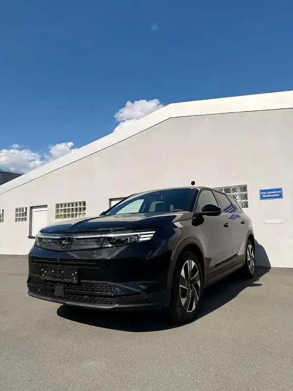 Gebraucht Opel Grandland X 136 PS (100 kW) 2025 Schwarz SUV