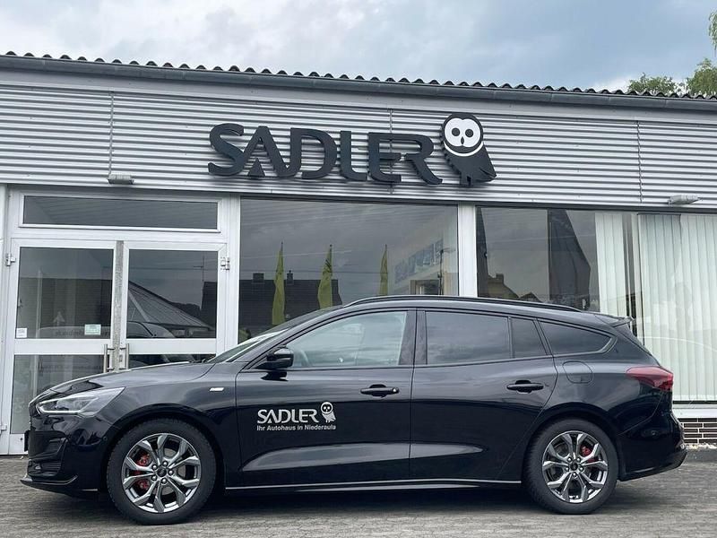 Gebraucht Ford Focus ST-Line X 155 PS (114 kW) 2023 Schwarz (metallic) Kombi
