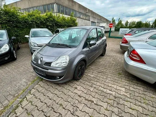 Używany Renault Modus 86 KM (63 kW) 2009 Brązowy Minivan