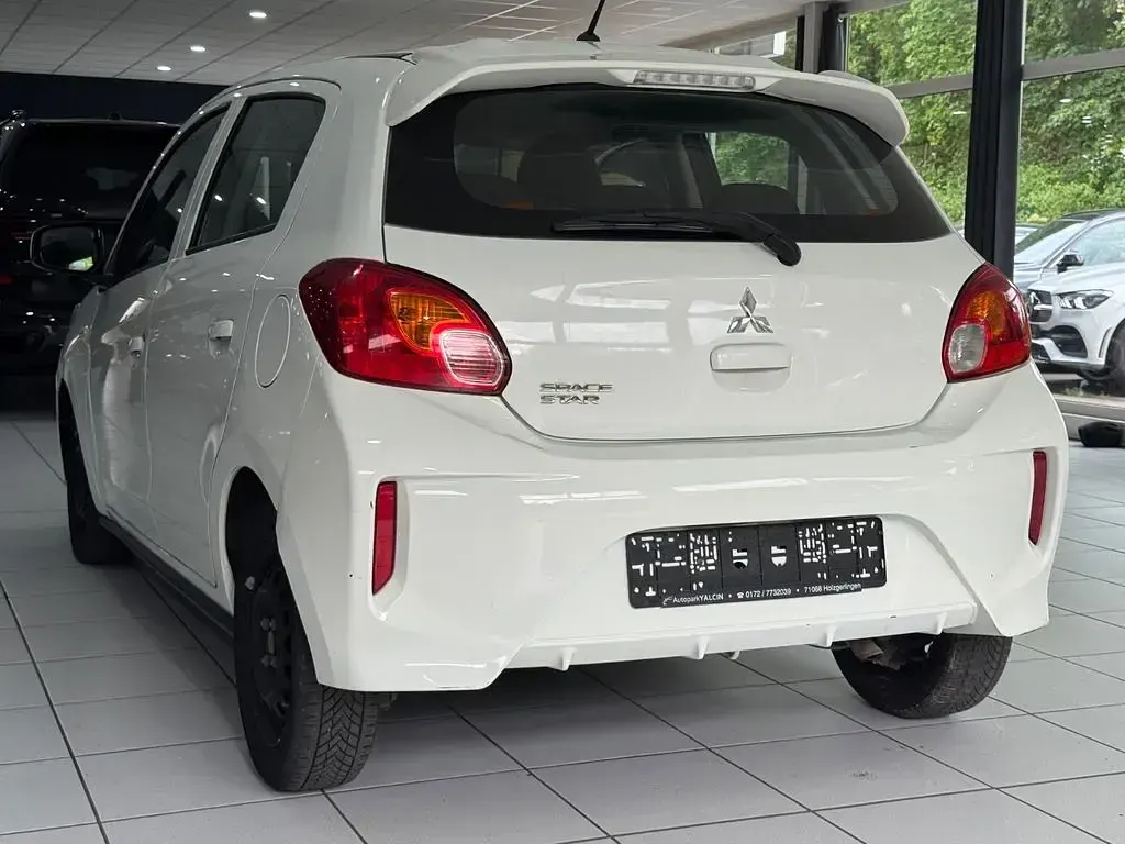 Gebraucht Mitsubishi Space Star Select 71 PS (52 kW) 2022 Weiß Kleinwagen