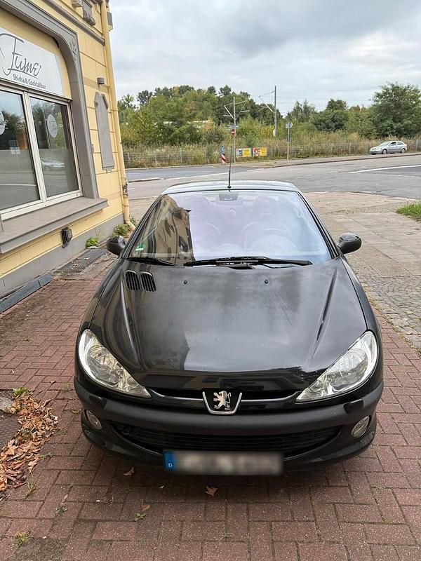 Schwarz Gebraucht 2002 Peugeot 206 CC Cabrio | 800 € (Superpreis) - Bild 1/4