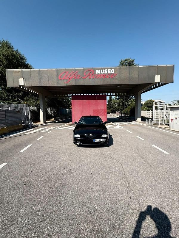 Gebraucht Alfa Romeo 166 226 PS (166 kW) 2000 Schwarz Limousine