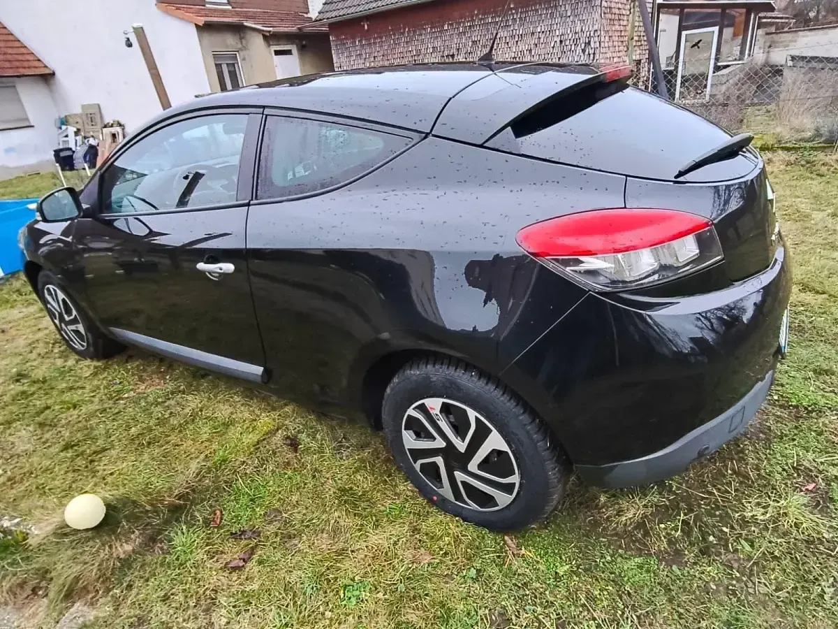 Gebraucht Renault Mégane Coupé 110 PS (80 kW) 2011 Schwarz Coupé