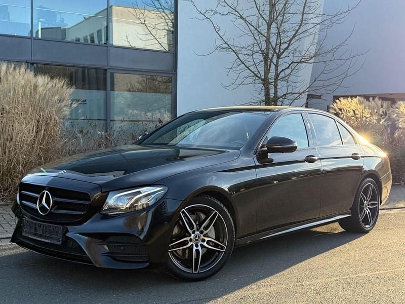 Gebraucht Mercedes E200 AMG line 197 PS (144 kW) 2019 Schwarz Limousine