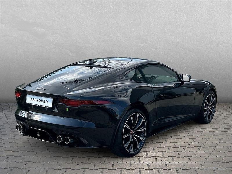Gebraucht Jaguar F-Type R 582 PS (428 kW) 2022 Santorini black Coupé