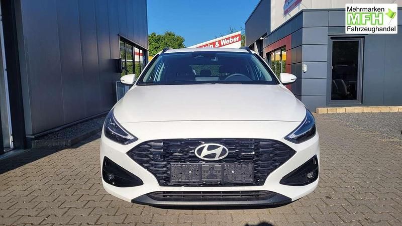 Neu Hyundai i30 140 PS (102 kW) 2025 Weiß Kombi