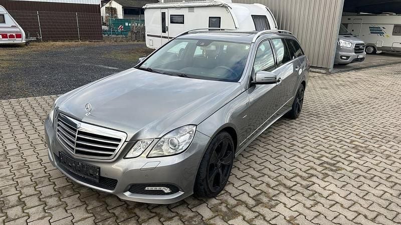 Gebraucht Mercedes E350 231 PS (169 kW) 2010 Silber Kombi