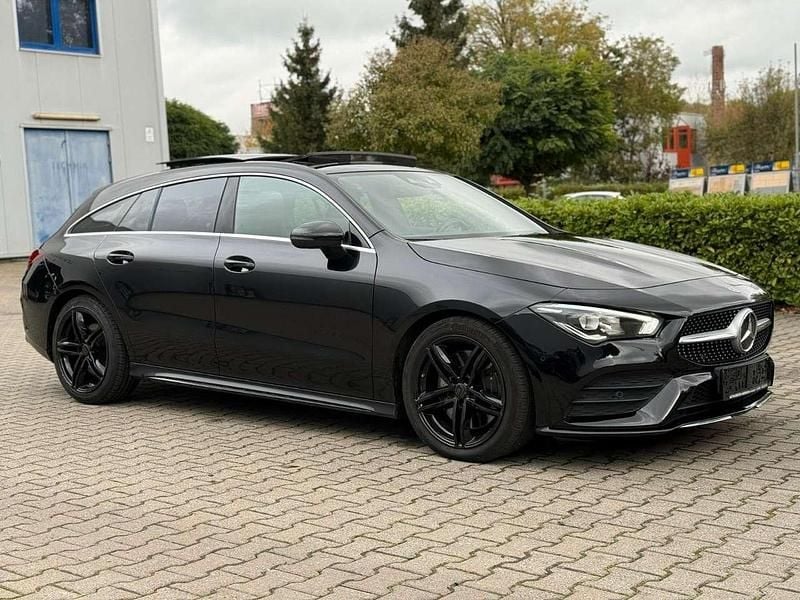 Kosmosschwarz Gebraucht 2021 Mercedes CLA220 AMG Limousine | 19.990 € (Guter Preis) - Bild 1/2