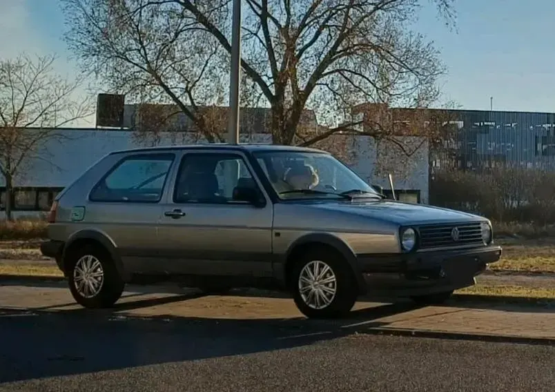Gebraucht VW Golf III 70 PS (51 kW) 1992 Silber Kleinwagen