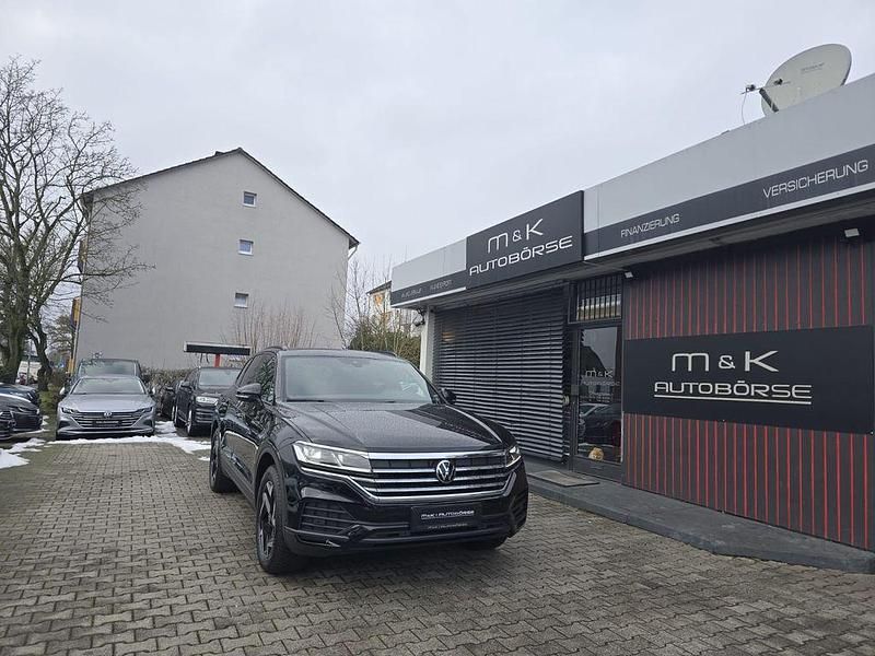 Gebraucht VW Touareg 231 PS (169 kW) 2024 Schwarz SUV