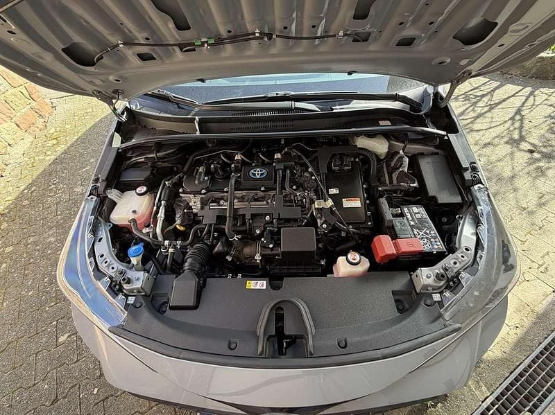 Gebraucht Toyota Corolla Hybrid Team 98 PS (72 kW) 2021 Grau Kombi