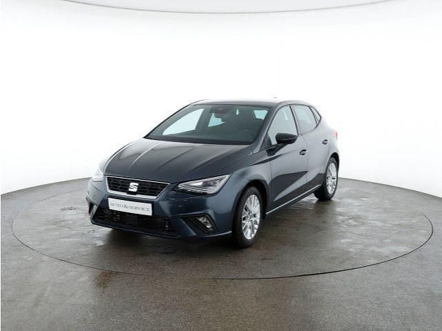 Grau Gebraucht 2024 Seat Ibiza FR Limousine | 17.260 € (Guter Preis) - Bild 1/3
