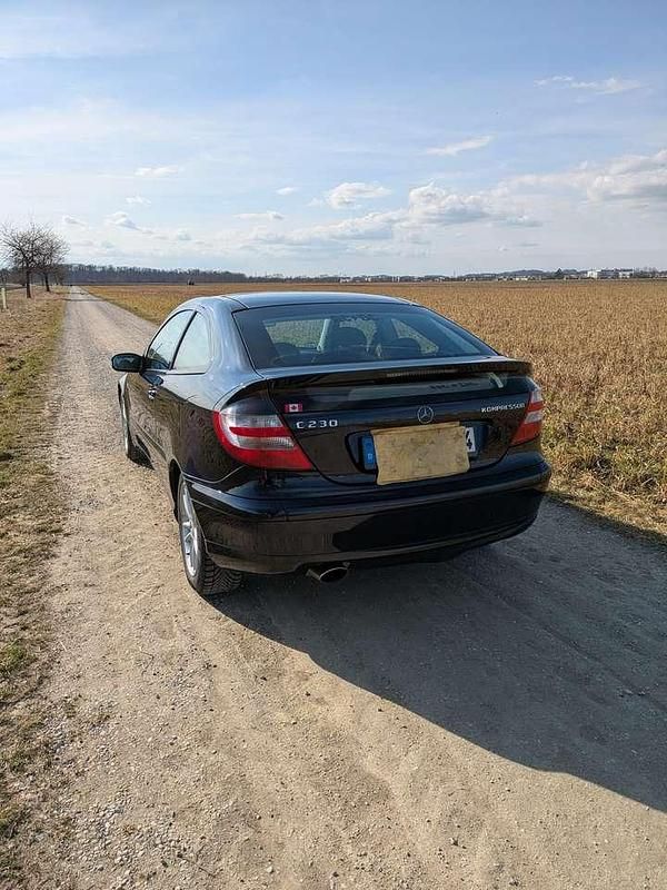 Gebraucht Mercedes C230 192 PS (141 kW) 2005 Blau Coupé