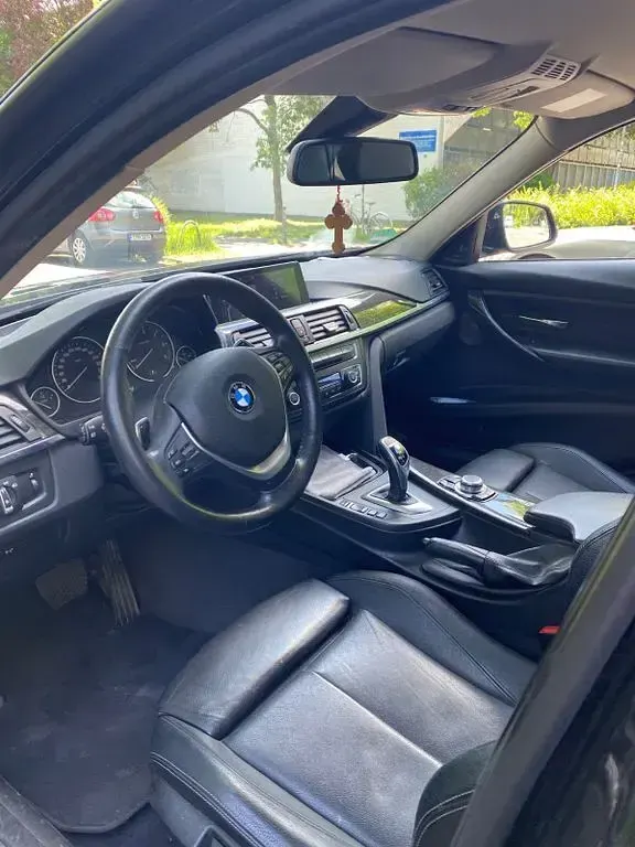 Używany BMW 320 Comfort Edition 184 KM (135 kW) 2012 Czarny Sedan/Limuzyna