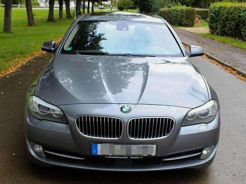 Gebraucht BMW 535 360 PS (264 kW) 2010 Grau Limousine