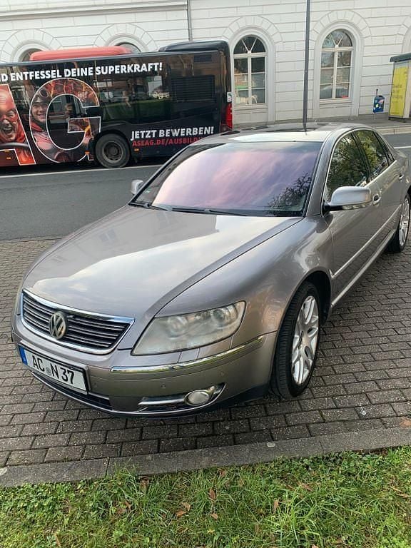 Schwarz Gebraucht 2009 VW Phaeton Limousine | 3.000 € (Guter Preis) - Bild 1/4