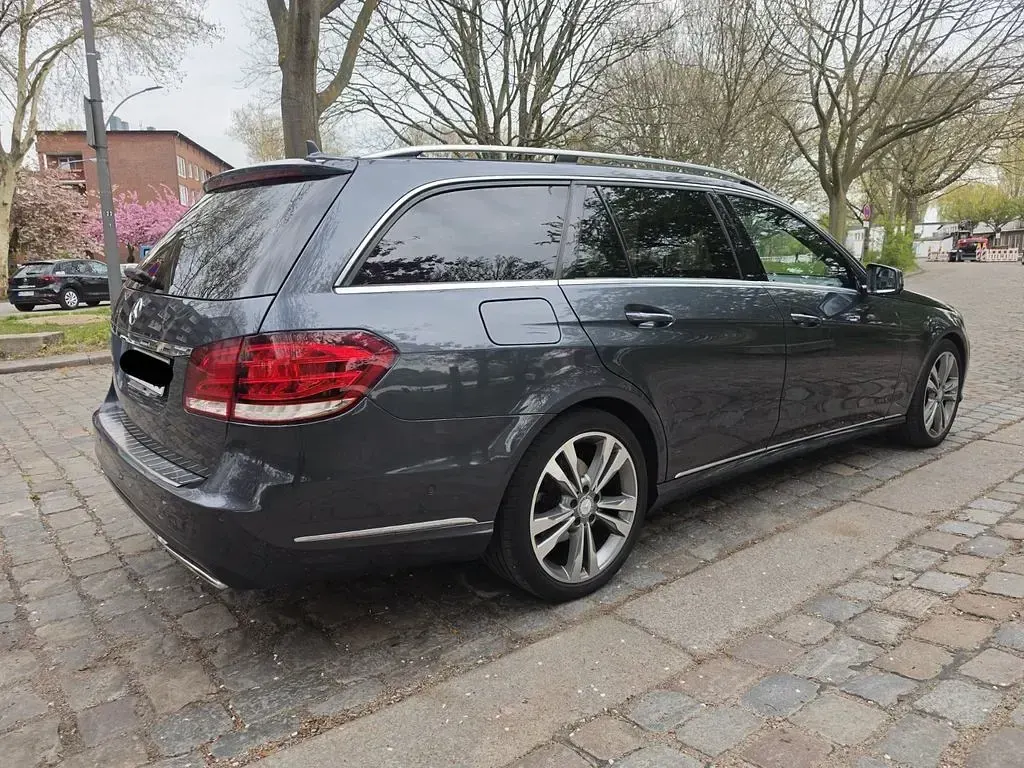 Gebraucht Mercedes E350 Avantgarde 258 PS (189 kW) 2015 Grau Limousine