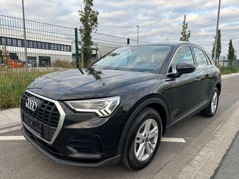 Schwarz Gebraucht 2021 Audi Q3 SUV | 24.500 € (Superpreis) - Bild 1/4